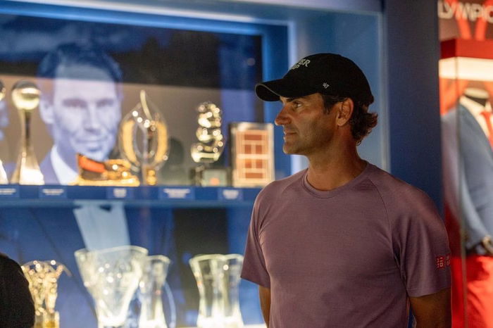 Federer faz visita ao museu reformado de Nadal em sua academia