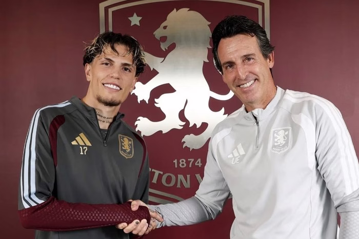 Garnacho cambia squadra ma rimane in Premier League: ufficiale la firma con l’Aston Villa
