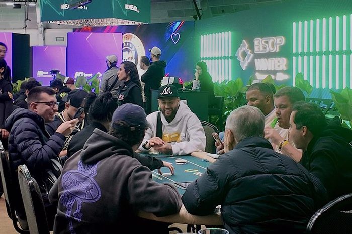 Neymar no poker: craque disputa BSOP Winter em dia de folga no Santos