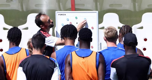 Football Après sa sortie ratée contre le Sporting Portugal, le Racing Club de Strasbourg passe un deuxième test contre un club de Championship