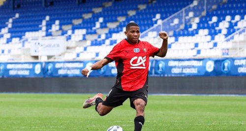 Ligue 3 : le gros coup de Concarneau, une révélation du championnat signe à Metz