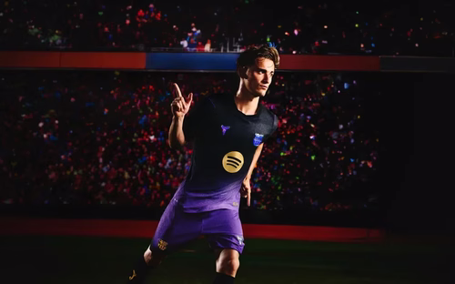 Le FC Barcelone dévoile un nouveau maillot extérieur très original