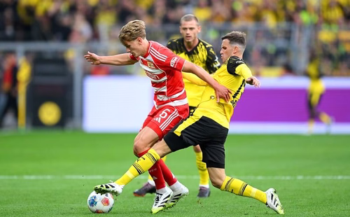 21-jähriger Deutscher heiß begehrt. Bleibt er in der Bundesliga?