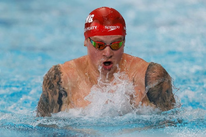 Adam Ramsay-Peaty shrugs off bizarre delay to emerge fastest in Commonwealth breaststroke heats
