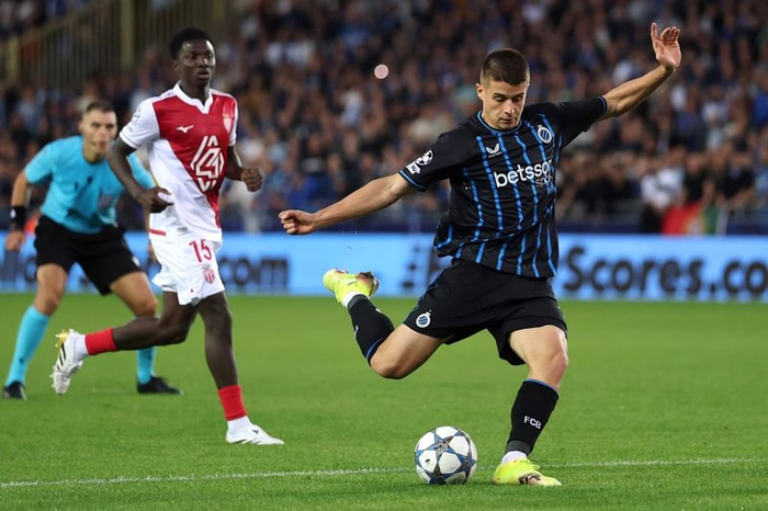 ❌ Roma, pressing TOTALE per Tresoldi: il Brugge rifiuta la prima offerta