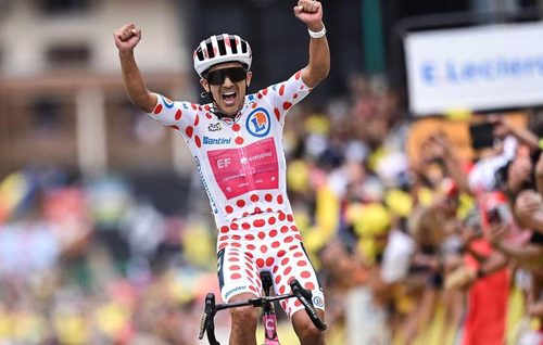 Tour de France : Carapaz profite des chutes de Kuss... Del Toro assomme Seixas... Revivez la 20e étape avec nous