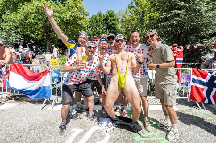 Alpe d'Huez: 500'000 Fans feiern Pogacar bei der Tour de France