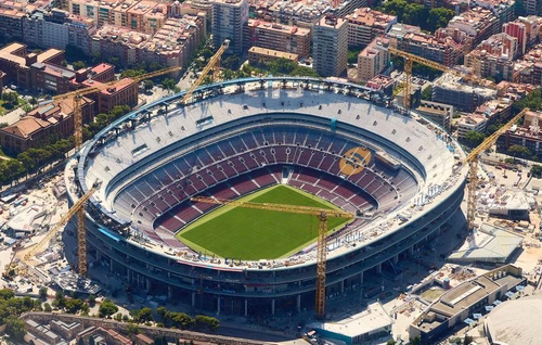 Barcelone : Un ouvrier meurt sur le chantier du Camp Nou, une enquête ouverte