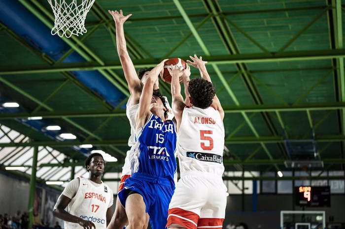 Basket, la Spagna batte l’Italia nella seconda partita degli Europei Under 18