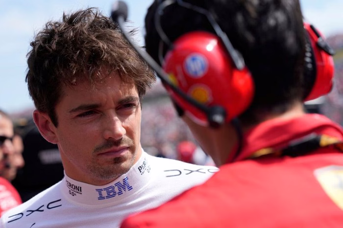 Charles Leclerc non trova una spiegazione: “Comportamento della macchina incoerente. Quando siamo favoriti…”