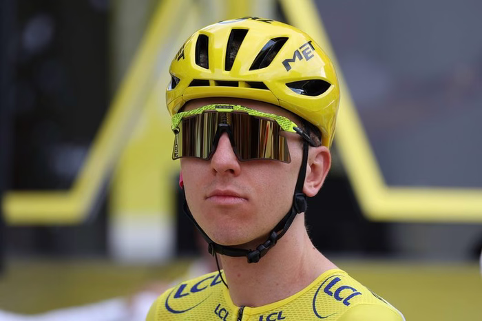 Pogacar gewinnt Tour de France zum 5. Mal – Vergleich mit Roger Federer
