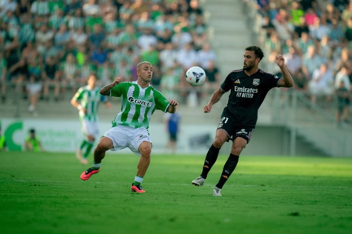 L'OL termine sa prépa par une défaite embarrassante face au Betis