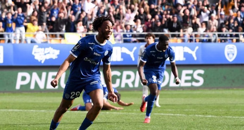 Ligue 1 : Monaco cible un international mexicain, Troyes envoie un nouveau talent à l'AC Milan