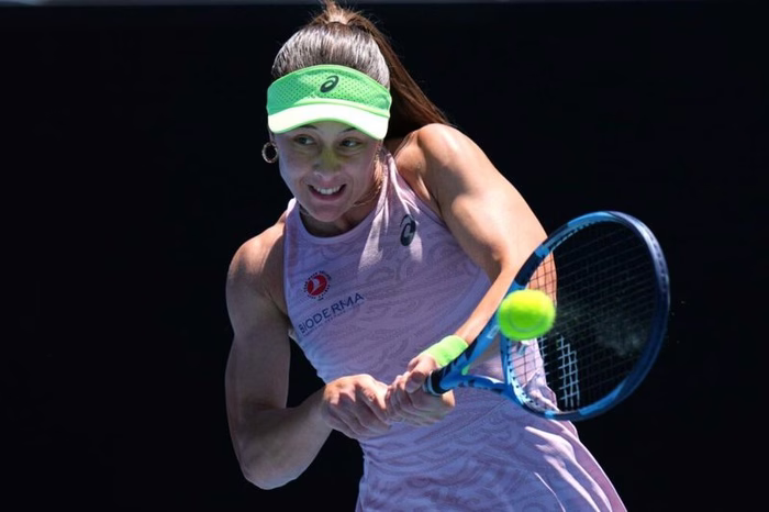 WTA Memphis 2026, Sonmez approda agli ottavi. Fuori Alexandrova e Kessler