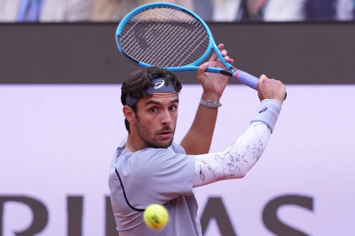 Lorenzo Musetti sorride: “Vario il gioco, sono aggressivo, servizio e risposta mi aiutano: sono sorpreso”