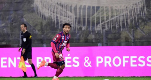 Ligue 2 : Nancy perd un attaquant, vers une arrivée en défense à Pau