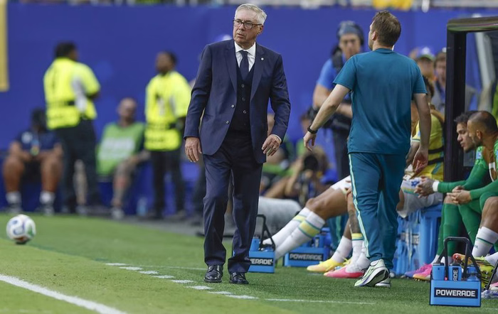 Ancelotti fala sobre decepção na Copa e promete renovação na Seleção