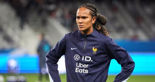 Équipe de France (F) : le maillot de la Coupe du monde 2027 dévoilé