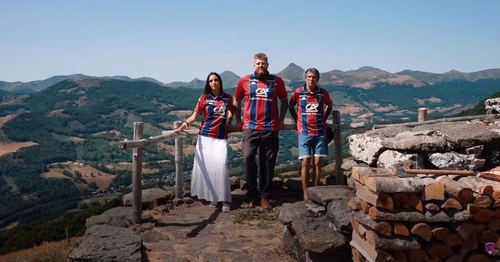 Clermont Foot : découvrez le nouveau maillot domicile pour la saison 2026