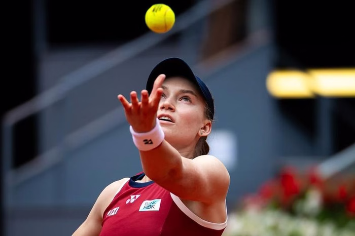 Rybakina lidera setor com Osaka, Andreeva, Gauff e Noskova