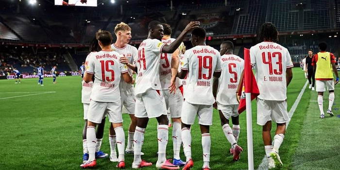 Salzburg gewinnt dank Treffer in letzter Minute 1:0 gegen Hartberg