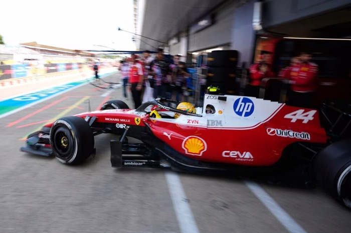 Ferrari velocissima ai pit-stop! In lotta per il premio speciale con Racing Bulls e Mercedes: la classifica