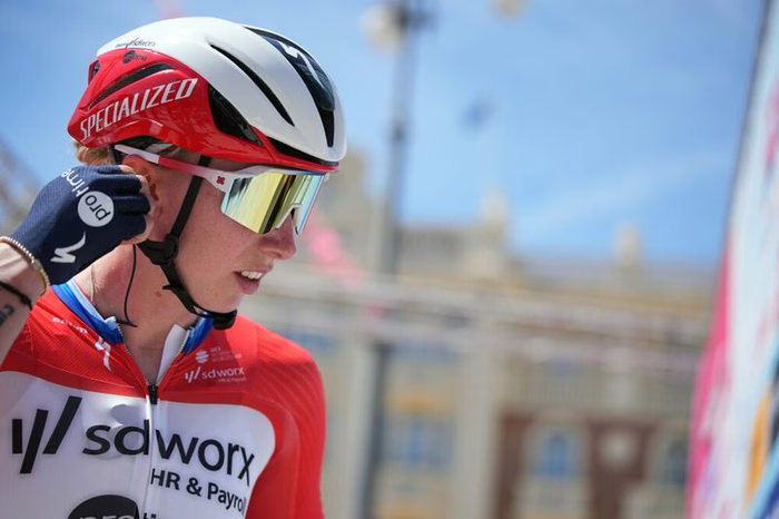 Tour de France femminile 2026, Wiebes si prende la prima maglia gialla. Sfortunate Balsamo e Paternoster