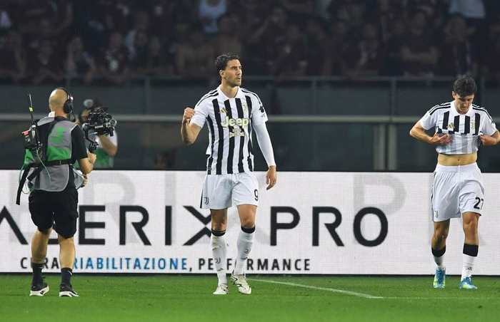 Vlahović, ALL IN sul Barcellona: il Beşiktaş dà l'ultimatum!