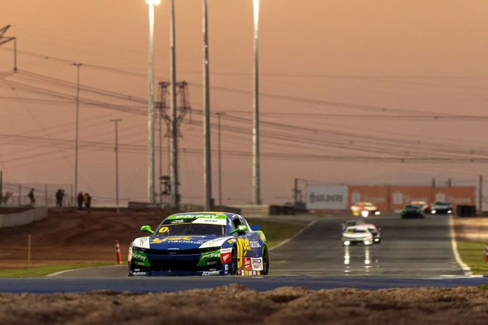 NASCAR Brasil: Bueno mostra bom ritmo de corrida em Cuiabá