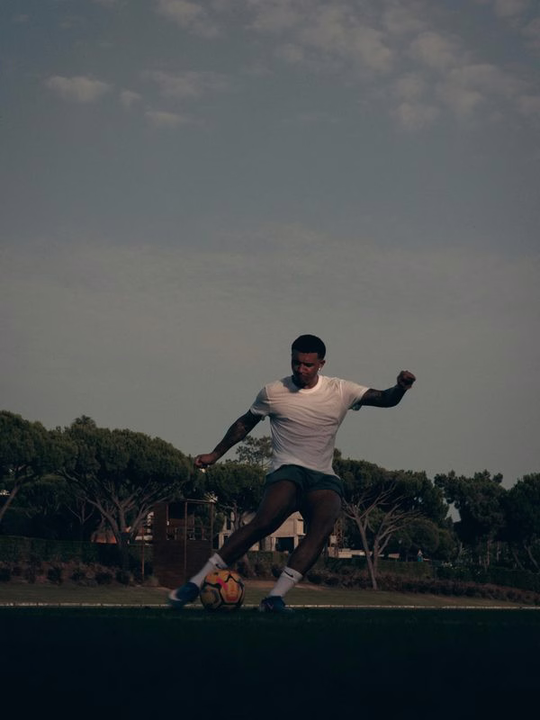 Jadon Sancho: ex-Manchester United treina em time da 10ª divisão
