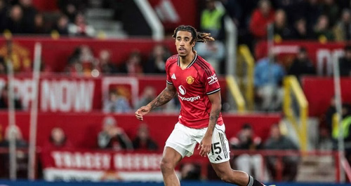 Étranger : le coup de gueule de Lény Yoro (Manchester United)