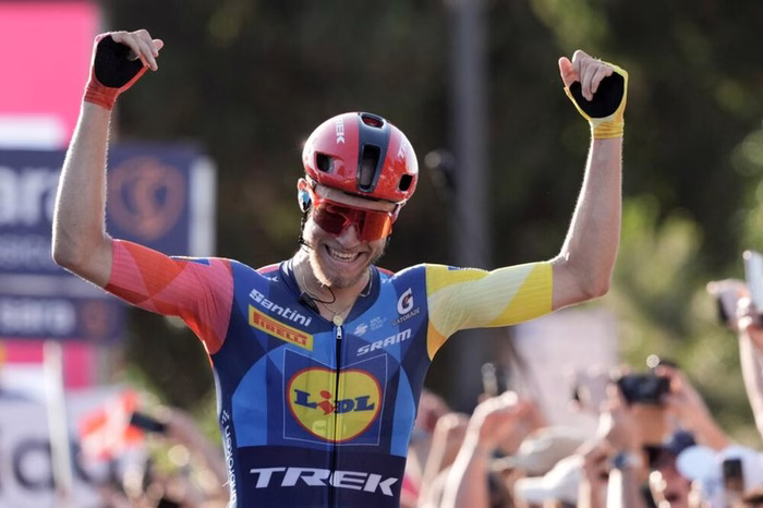 Giro di Polonia, Jonathan Milan conquista la volata della prima tappa