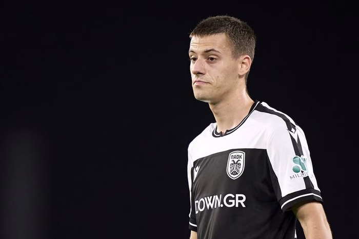 💣 Tutti PAZZI per Konstantelias: BVB in pole, la Juve insidia