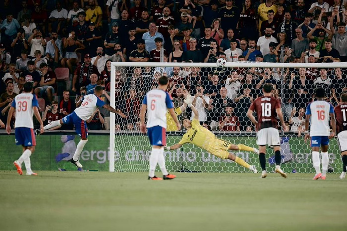 Sparta Prague - OL (2-1) : le penalty raté, un tournant ?
