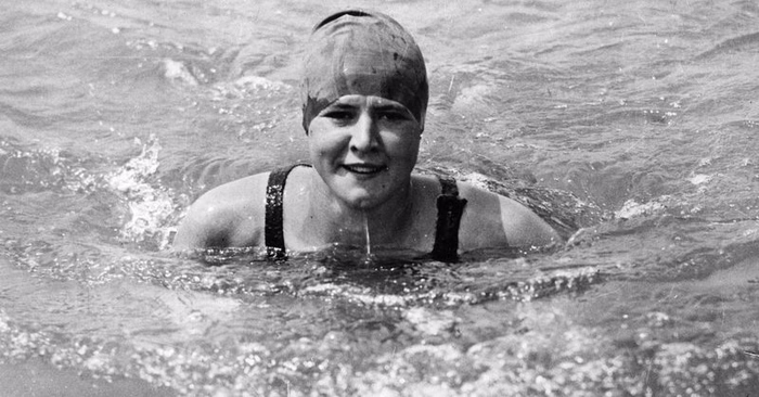 Trudy Ederle: Die erste Frau, die vor 100 Jahren den Ärmelkanal durchschwamm