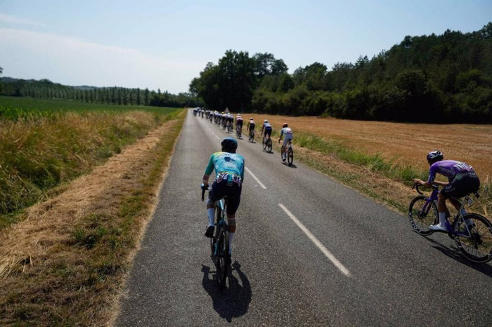 Simone Velasco: “Ho visto Pogacar più tirato rispetto a prima. Evenepoel si è proprio trasformato”