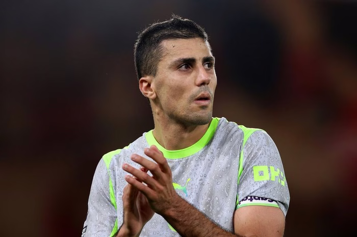 Transfer news LIVE: Rodri set to leave Man City, Arsenal identify Vinicius Jr alternatives, Man Utd done deal