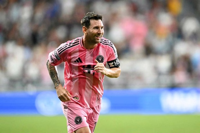 La TV y streaming del sábado: juegan River, Boca, Independiente, Los Pumas y Messi