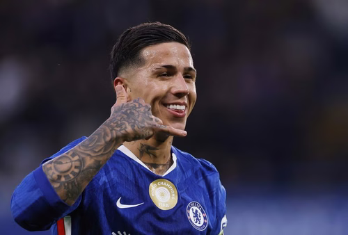 Enzo Fernández no Manchester City: clube busca substituto para Rodri