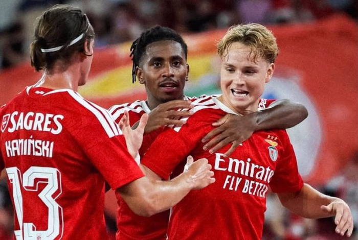Benfica goleia time escocês e encaminha vaga pelas qualificatórias da Liga Europa