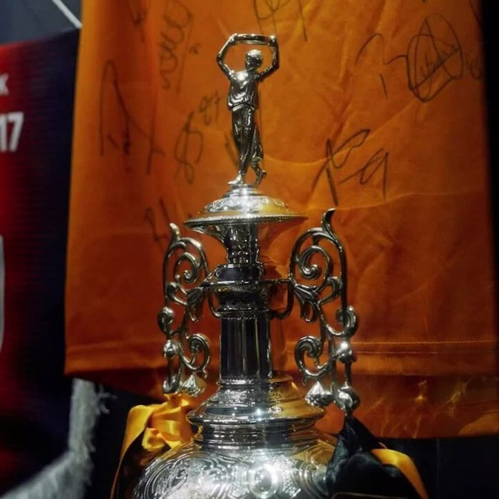 André, ex-Flu, marca na estreia da temporada, e Wolverhampton avança na Copa da Liga Inglesa
