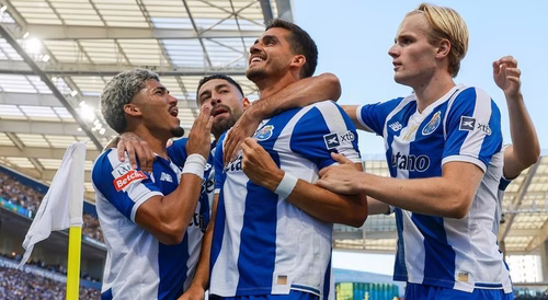 FC Porto ganha com penáltis