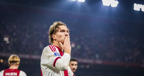 PSG : "Je donne tout pour l'Ajax", Mika Godts brise le silence mais confirme les discussions avec Paris