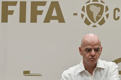 Federações de EUA e Canadá, coanfitriões da Copa do Mundo, se opõem a Infantino