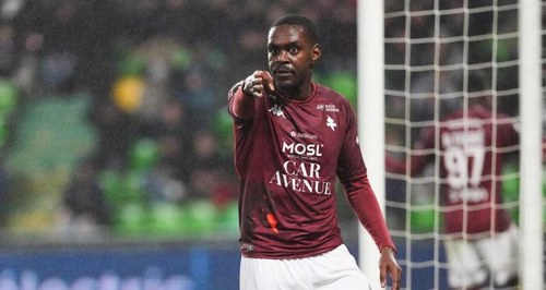 Ligue 2 : Savanier évoque son arrivée à Metz, Joel Asoro part à Chypre, le déplacement de Clermont à Saint-Étienne encadré