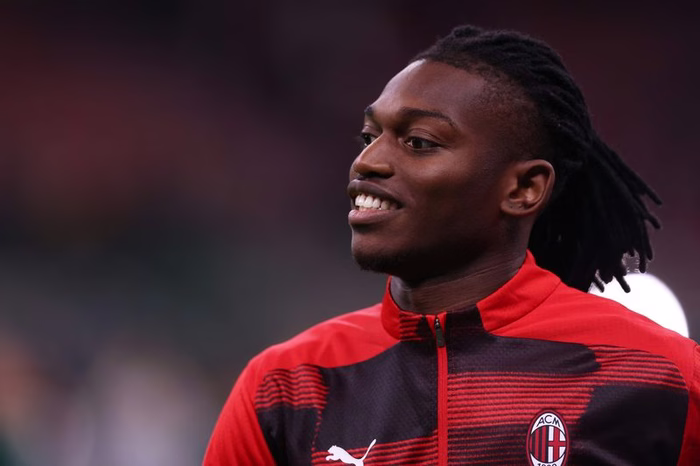 Rafael Leão entra em lista de dispensas do Milan; veja nomes