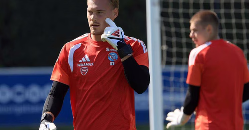 Ligue 1 International danois, vainqueur de la Ligue Conférence... Prêté par Chelsea, Filip Jörgensen est enfin arrivé au Racing Club de Strasbourg