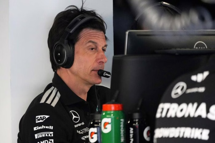 Toto Wolff punge la Ferrari: “Il motore? Siamo tutti più o meno alla pari”