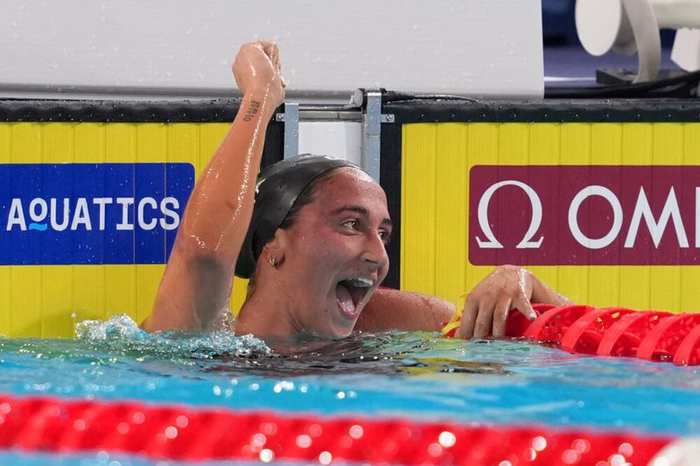 Nuoto, Martinenghi e Quadarella, giornata d’oro agli Europei di Parigi. Bronzo storico di Curtis, Cerasuolo sul podio