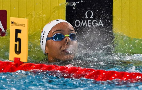 EN DIRECT Championnats d’Europe de natation : Moluh et Grousset nagent pour une place en finale… Suivez les courses avec nous